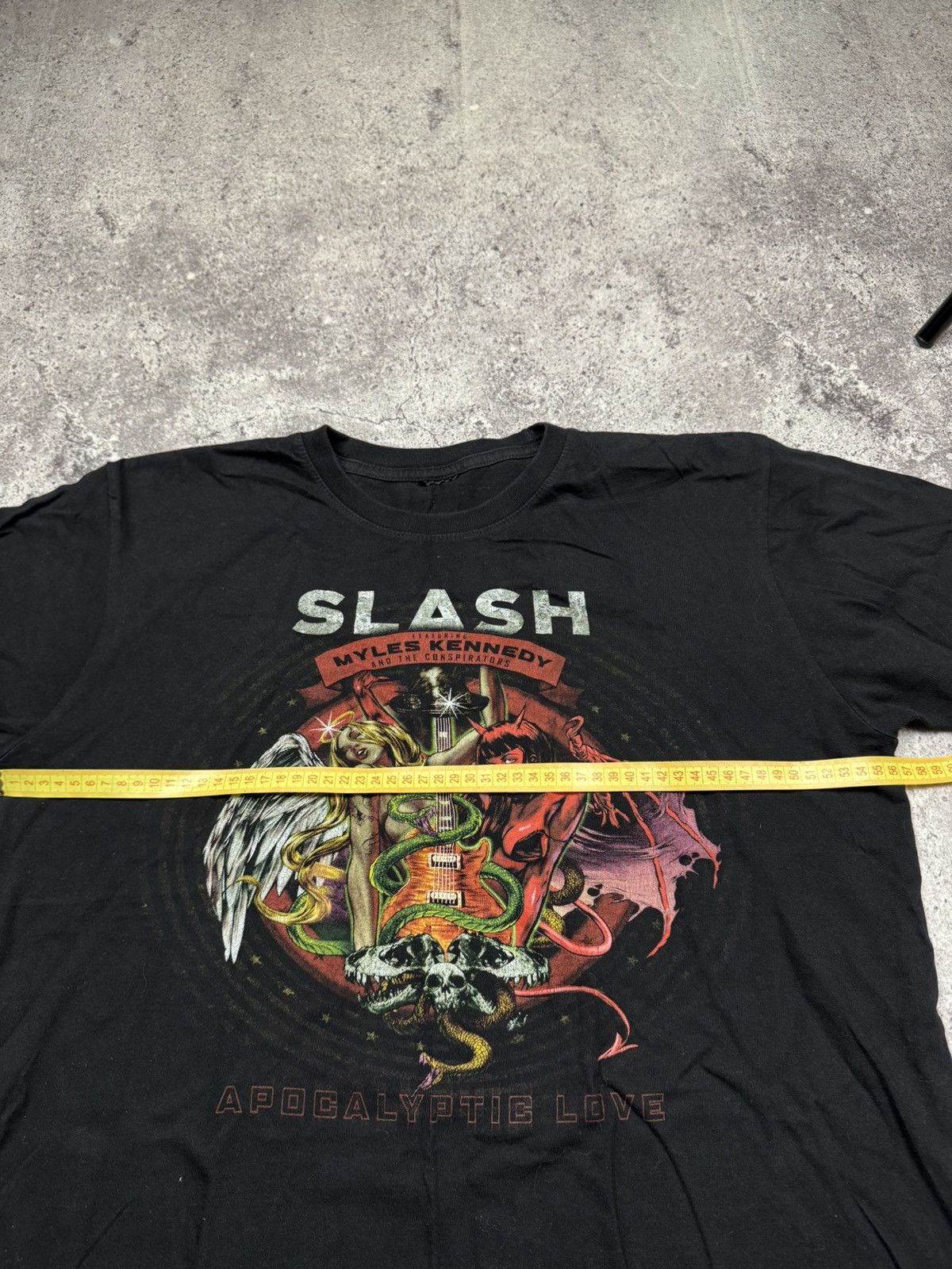 Band Tees Vintage Black Tee T-Shirt Print Slash Meyles Kennedy Music Size US L / EU 52-54 / 3 - 3 Thumbnail