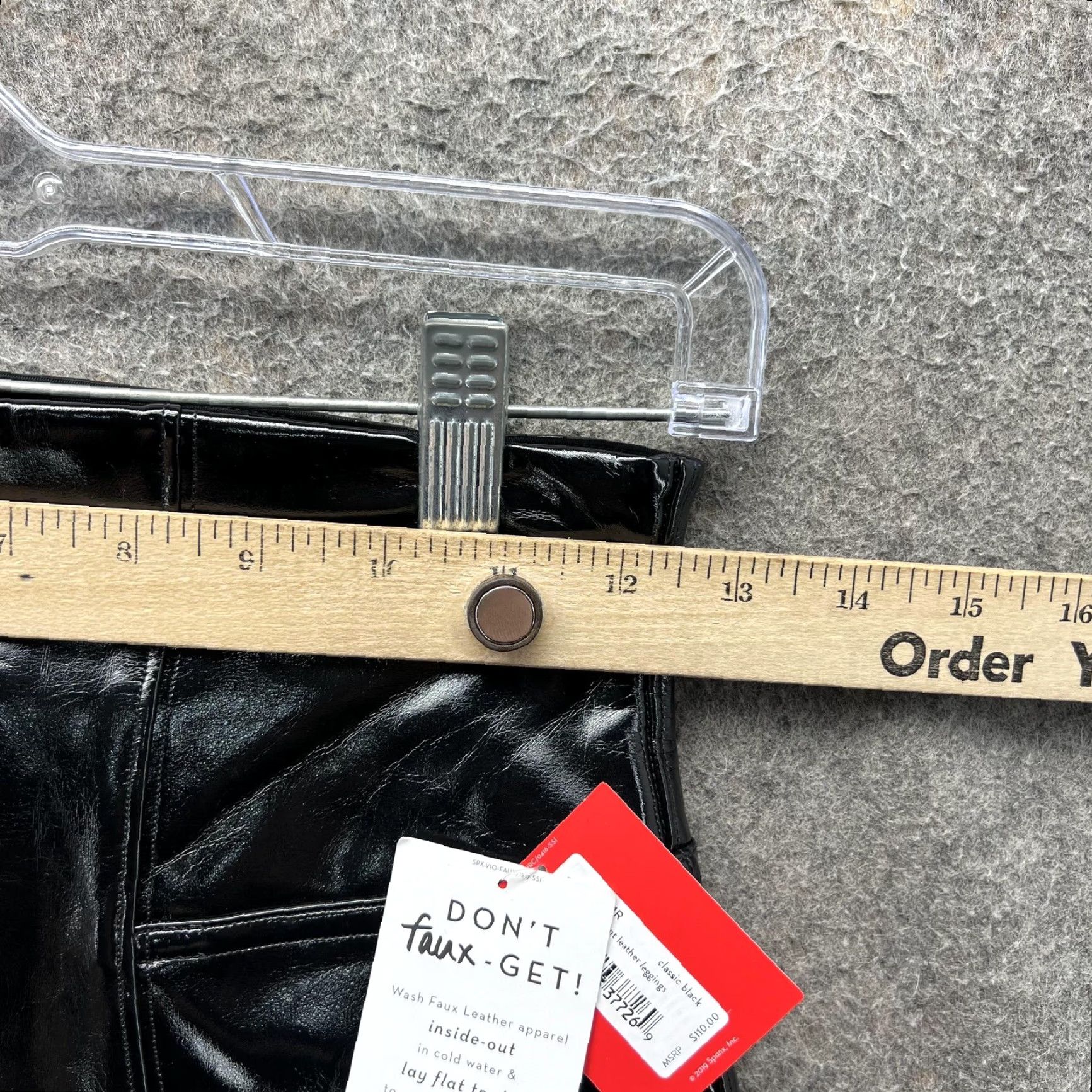 Spanx Spanx Pants Womens Small Black Faux Patent Leather Leggings High Rise Shaping Size 28" / US 6 / IT 42 - 4 Thumbnail