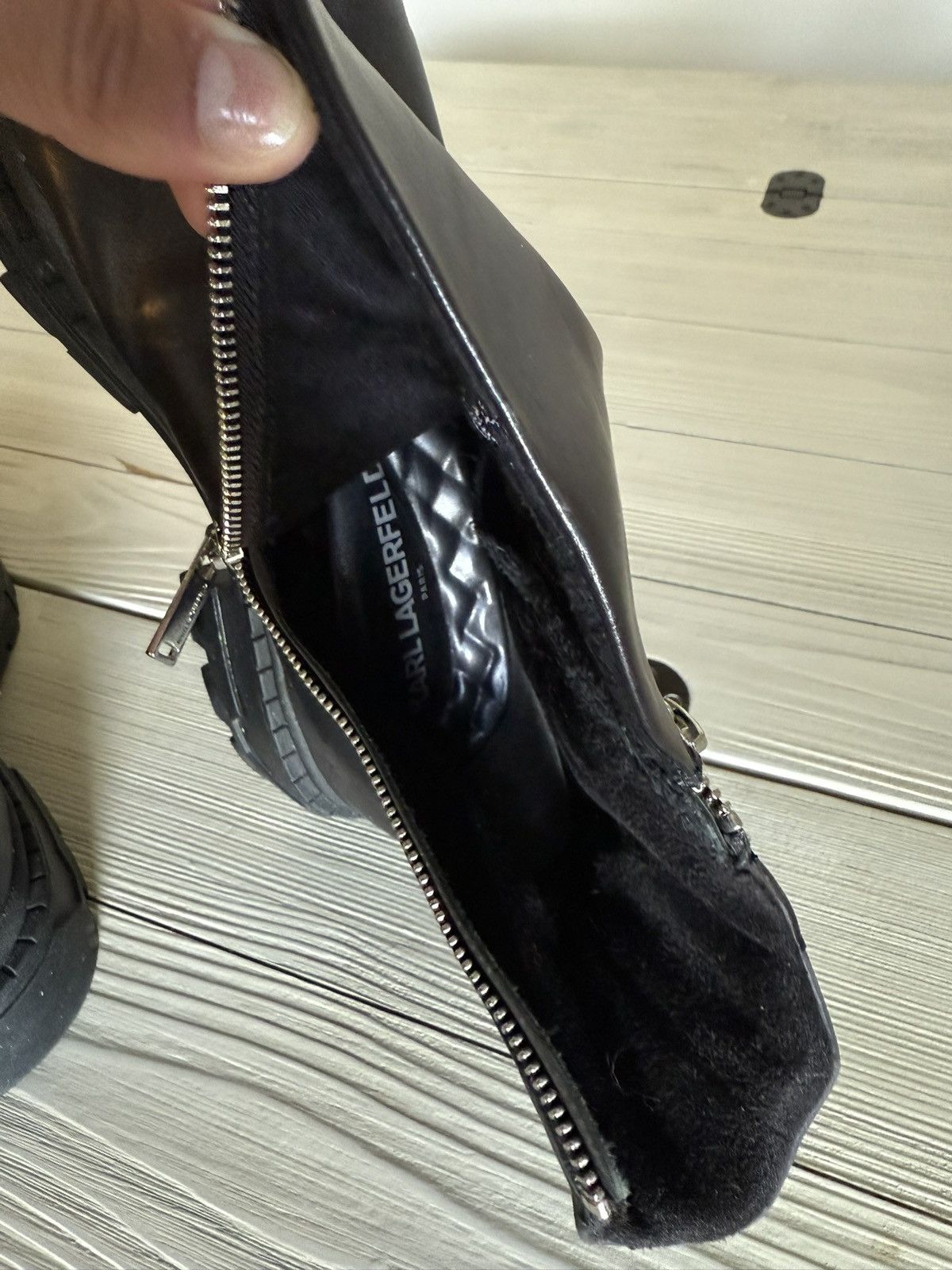 Karl Lagerfeld Karl Lagerfeld Black Leather Side-Zip Boots Size US 10.5 / EU 43-44 - 4 Thumbnail