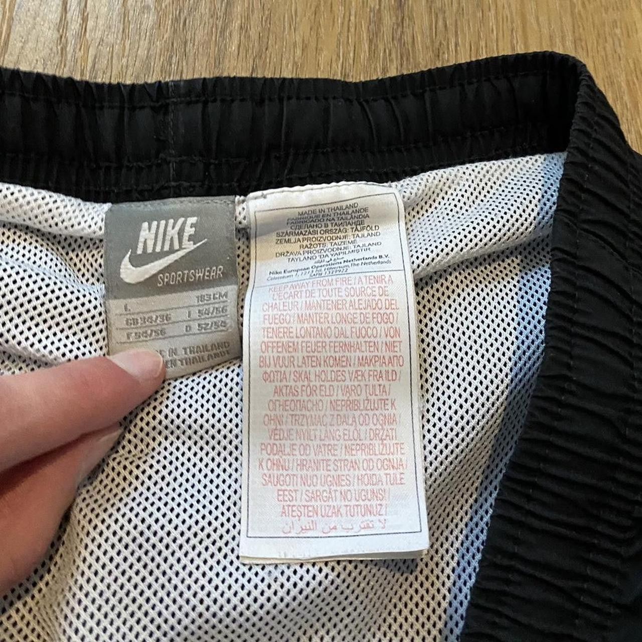 Nike 2000s y2k Nike black and white shorts #nike Size US L / EU 52-54 / 3 - 5 Thumbnail