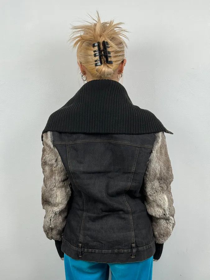 Dolce & Gabbana 2000s Dolce & Gabbana Navy Denim Buttoned Fur Arms Jacket Size US S / EU 44-46 / 1 - 3 Thumbnail