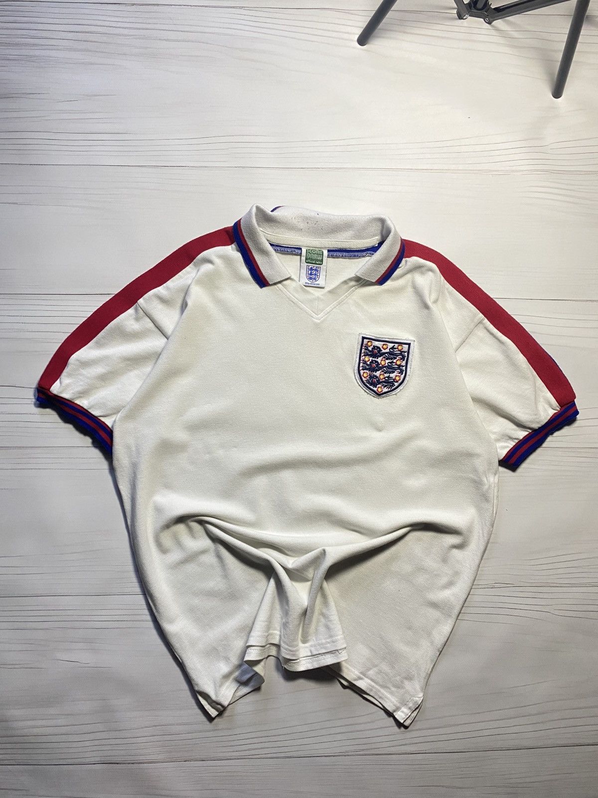 Vintage Vintage England retro home jersey football y2k t shirt Size US XL / EU 56 / 4 - 1 Thumbnail