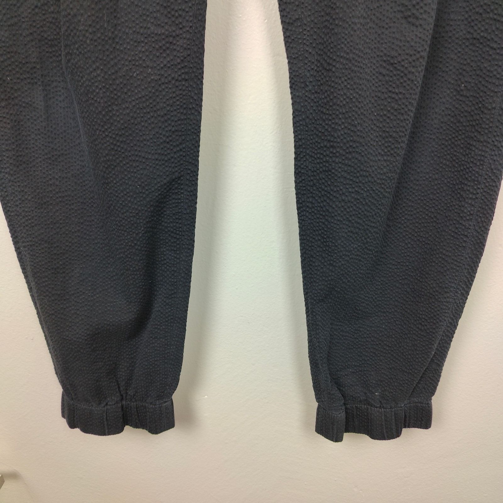Cos COS Tapered Pants Mens 32R Dark Black Blue Textured Size US 32 / EU 48 - 3 Thumbnail