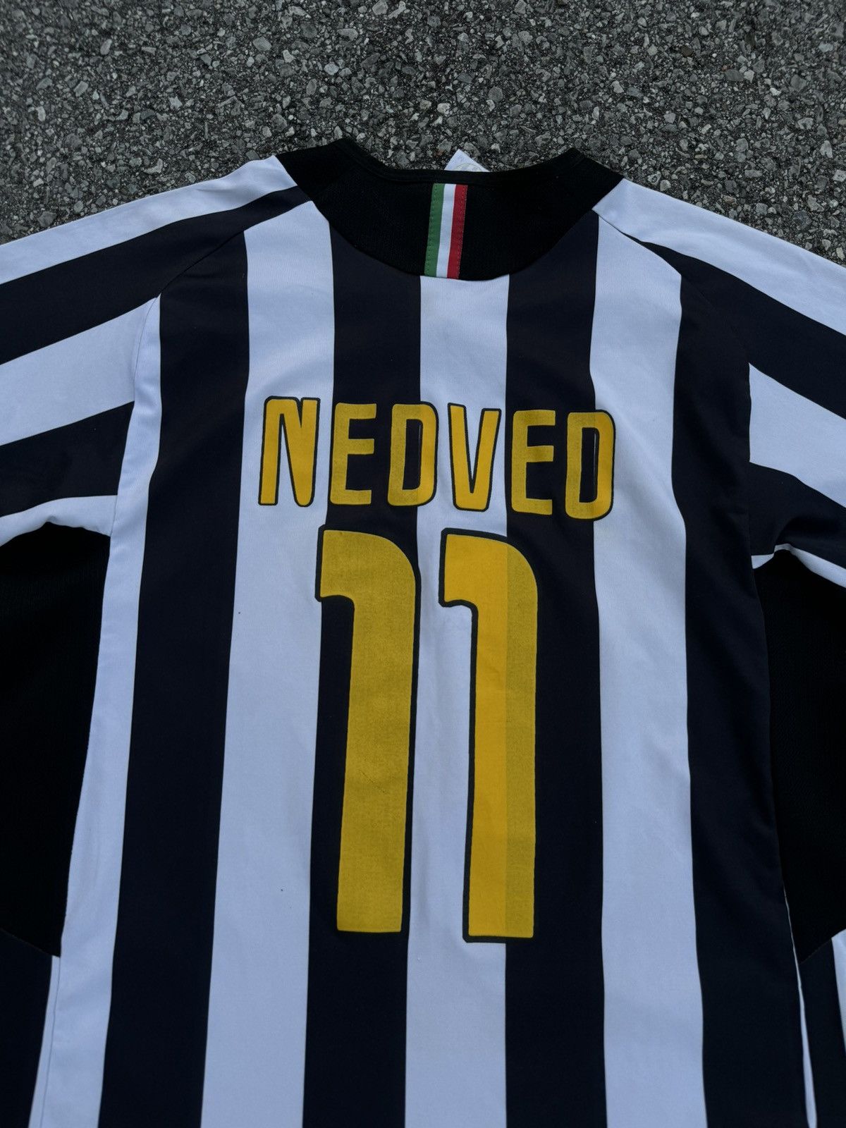 Vintage Juventus F.C Nedved #11 football jersey vintage 00s logo y2k Size US M / EU 48-50 / 2 - 6 Thumbnail