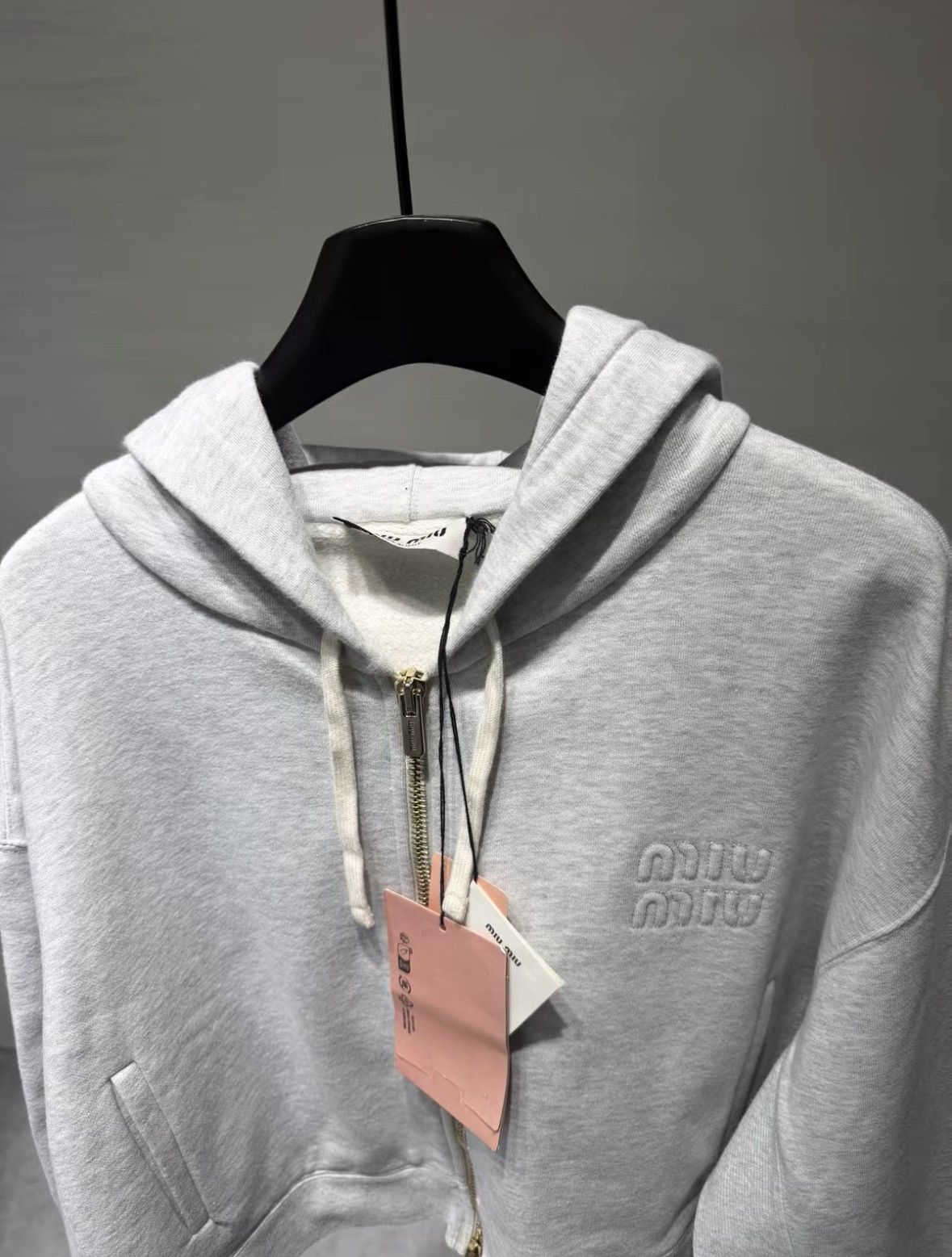 Miu Miu Gray Cropped Long Sleeve Hoodie .xy