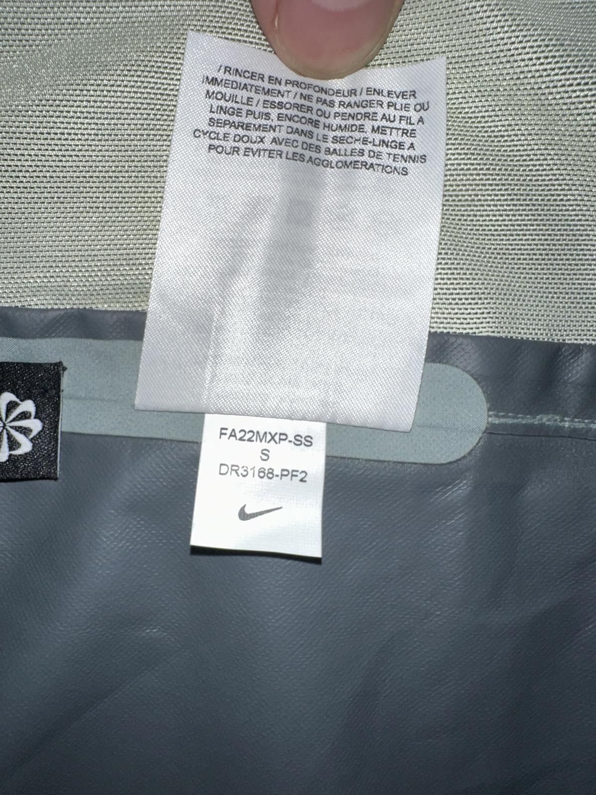 Nike Nike Men’s ACG SF Cascade Hooded Rain Jacket Size US S / EU 44-46 / 1 - 12 Thumbnail