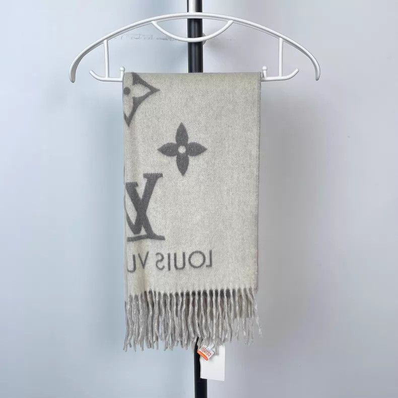 Louis Vuitton Louis Vuitton Pink and blue gradient double-faced tassel s Size ONE SIZE - 4 Thumbnail