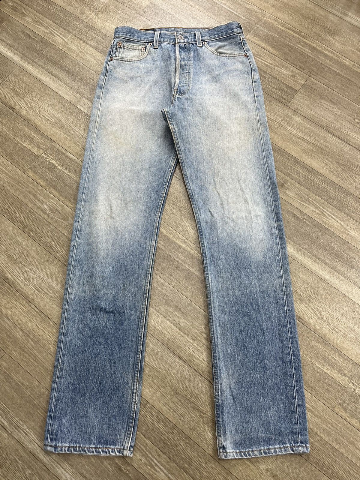 Levi's Vintage Clothing 🇺🇸1990s Vintage Levis 501 LVC 30x34 Light Blue Straight Jeans Size US 30 / EU 46 - 1 Thumbnail