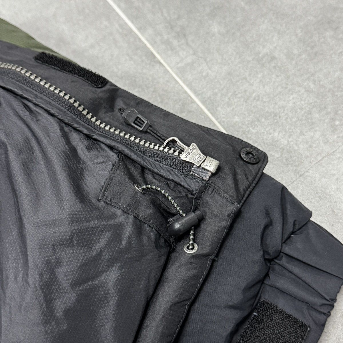 Montbell Montbell Multi Pocket Puffer Down Jacket Men Dark Green Size US L / EU 52-54 / 3 - 19 Thumbnail