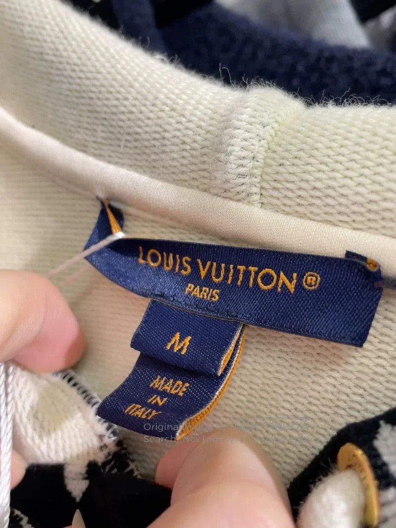 Louis Vuitton Louis Vuitton Monogram Hoodie Black. Size US M / EU 48-50 / 2 - 2 Thumbnail