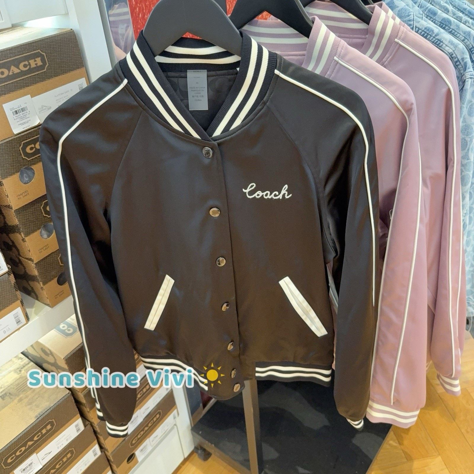 Coach NWT Coach Women's Reversible Varsity Jacket CAH06 Black XS Size XS / US 0-2 / IT 36-38 - 1 Thumbnail