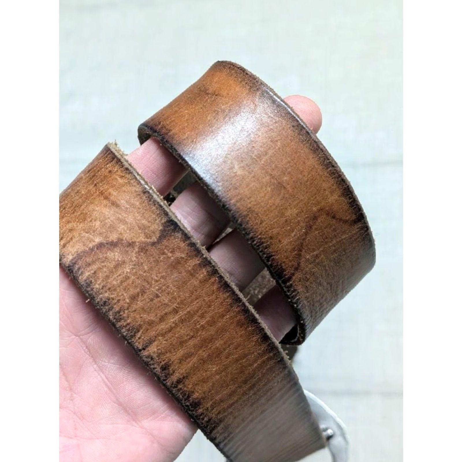 American Eagle Outfitters VINTAGE american eagle belt COWHIDE full grain leather 34 buckle WESTERN Brown Womens Regular 1-5/8" width 34/35 pattern Patina 90s decade Size ONE SIZE - 3 Thumbnail