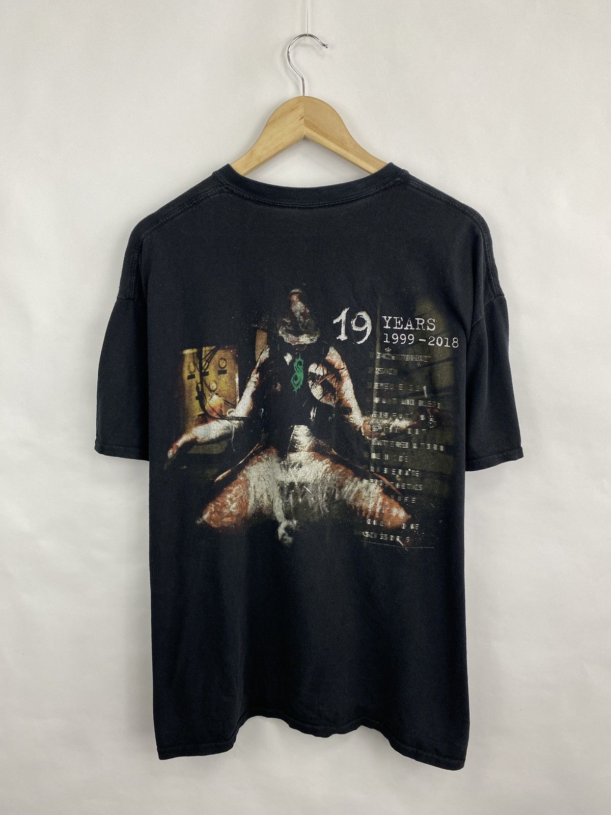 Slipknot 🇺🇸 Vintage Slipknot Debut Album 1999-2018 Rock Band T-Shirt Size US XL / EU 56 / 4 - 6 Thumbnail