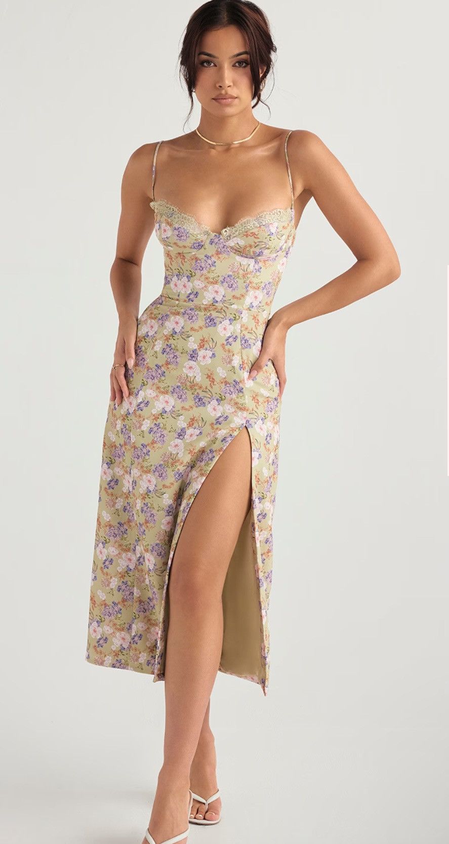 House of CB House of CB Charlotte Peony Print Midi Sundress size M Size M / US 6-8 / IT 42-44 - 1 Thumbnail