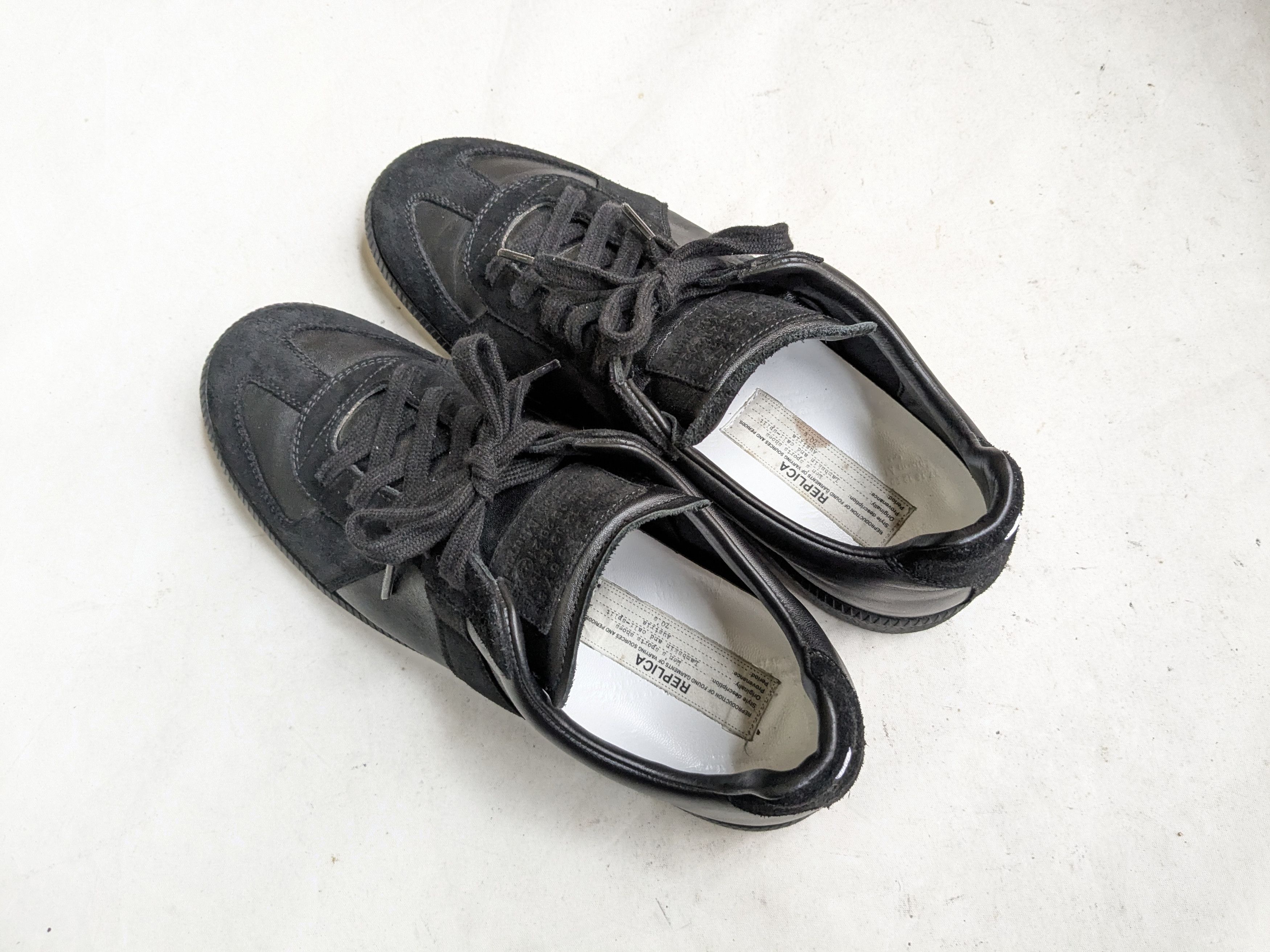 Maison Margiela Maison Margiela Replica GAT Black 10 43 Low Tops Size US 10 / EU 43 - 11 Thumbnail