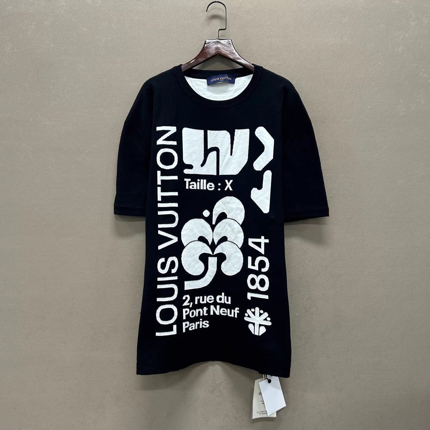 Louis Vuitton Black Graphic Short Sleeve Shirt Size US XL / EU 56 / 4 - 1 Thumbnail