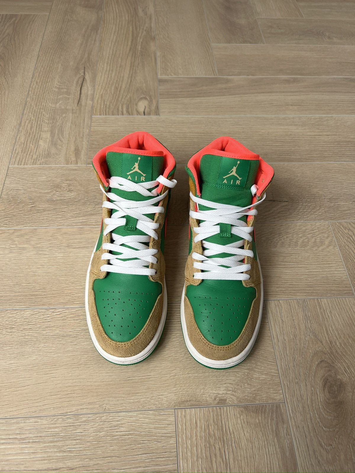 Nike Air Jordan 1 Mid SE "Wheat Watermelon" Size US 9 / EU 42 - 6 Thumbnail