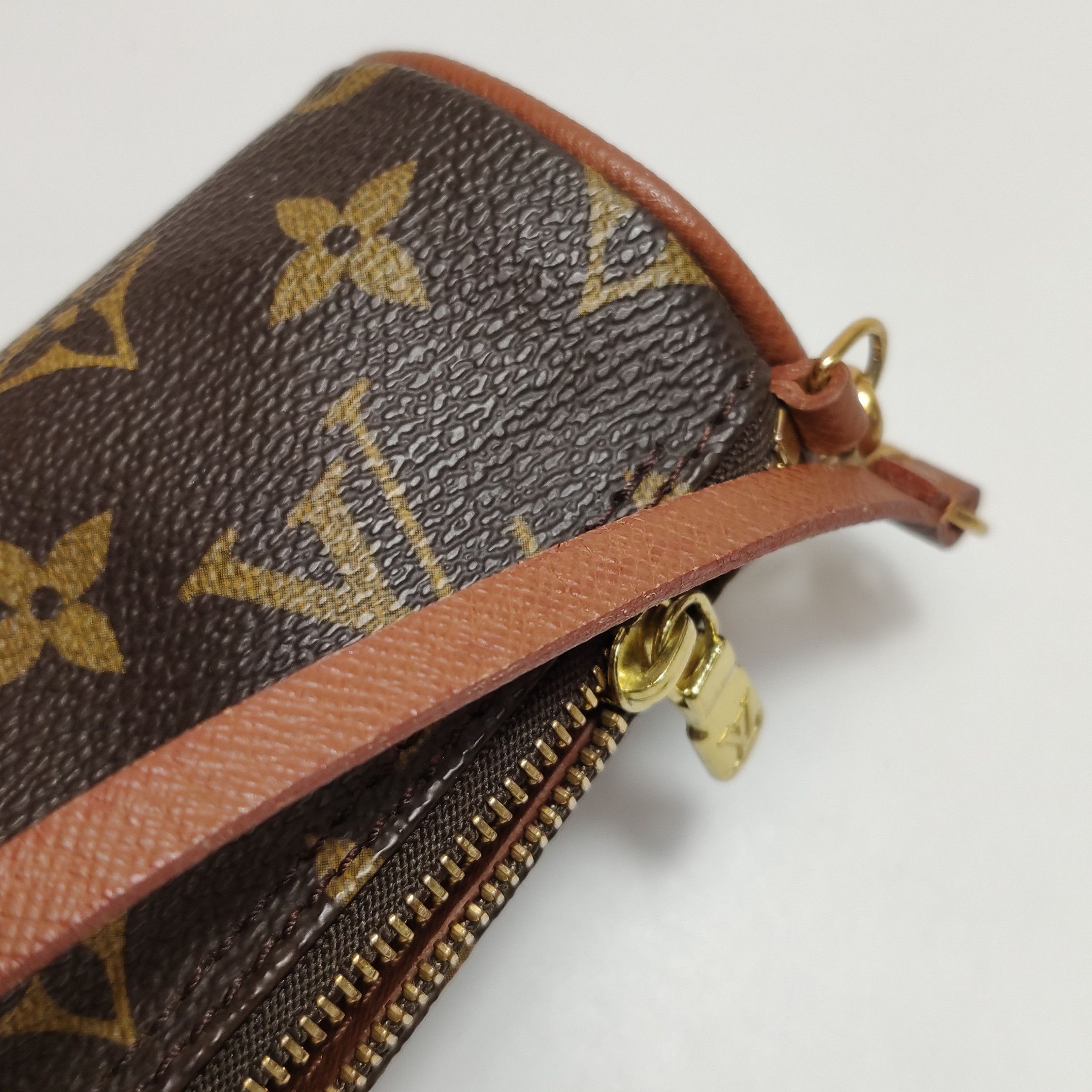 Louis Vuitton Louis Vuitton (LV) Papillon Mini Cowhide Monogram Printed D Size ONE SIZE - 7 Thumbnail