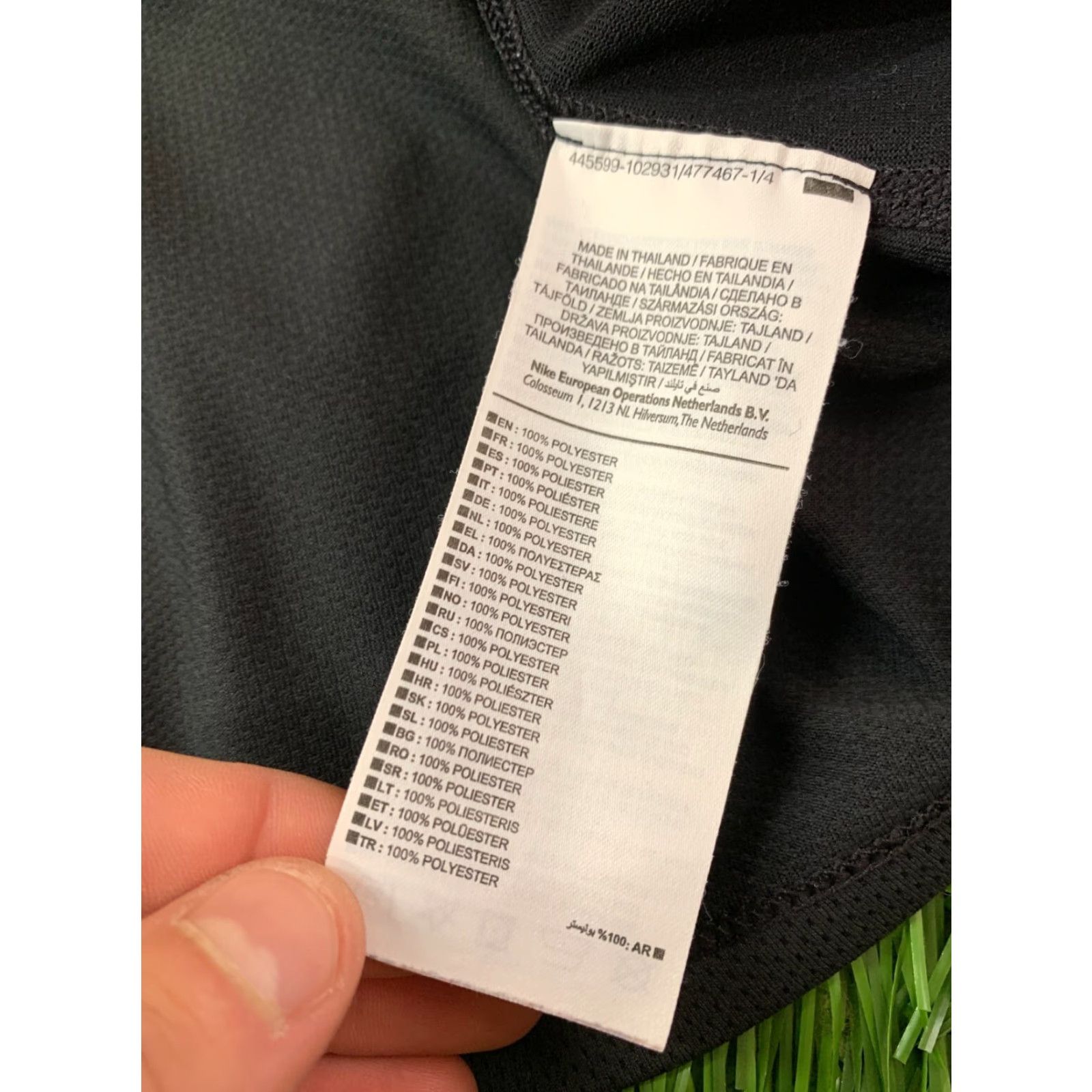 Nike Nike Dri-FIT Shirt Women L Black Run Training Reflective Logo 2016 Nike Brand Jersey Tee Short Sleeve Crew Neck Size L / US 10 / IT 46 - 5 Thumbnail