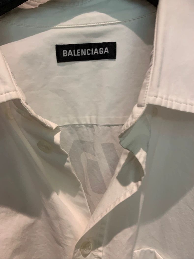 Balenciaga Balenciaga size 39 Loose Fit Logo Embroidered Shirt Size US S / EU 44-46 / 1 - 3 Thumbnail