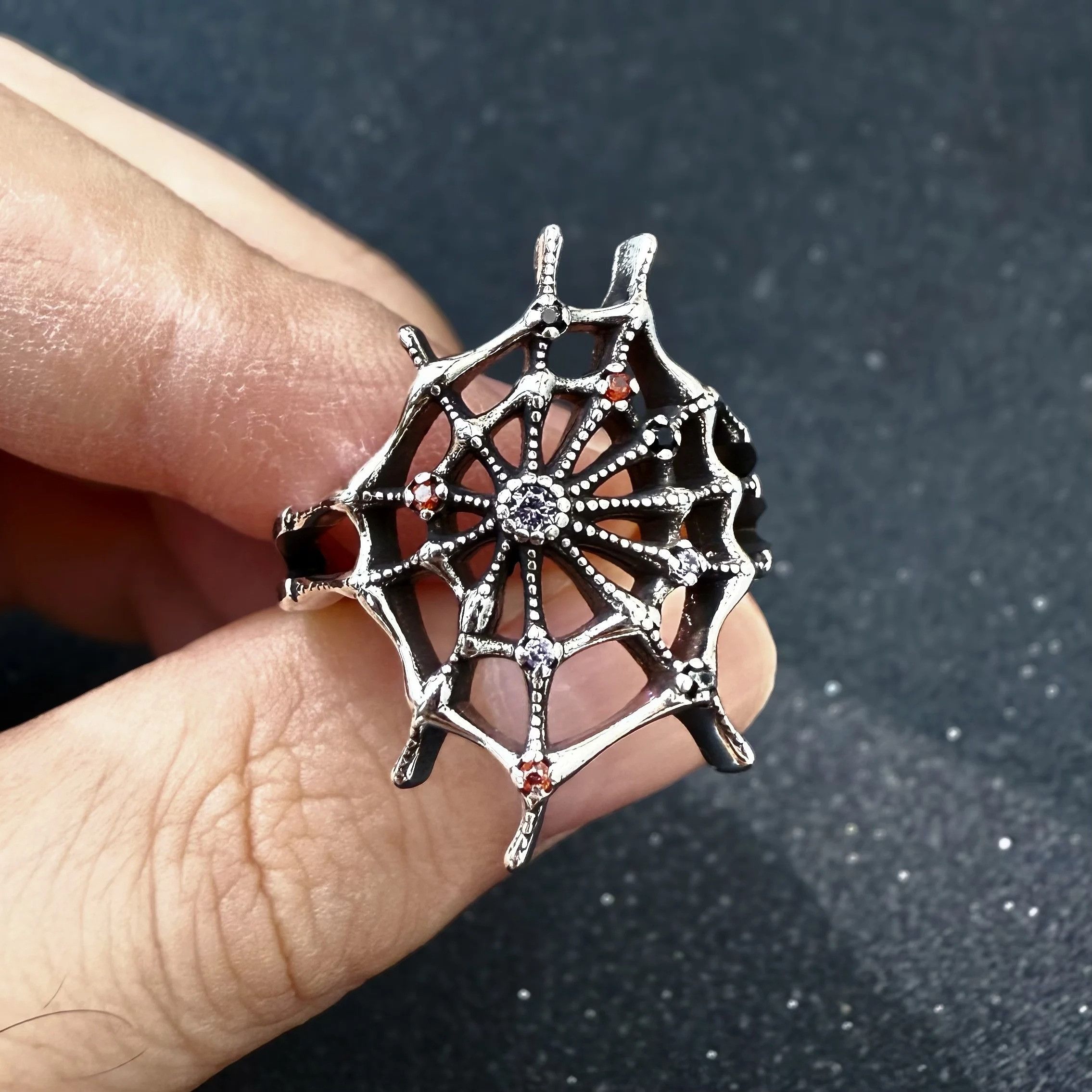 Vintage Retro The Spider Web Ring Size ONE SIZE - 1 Thumbnail