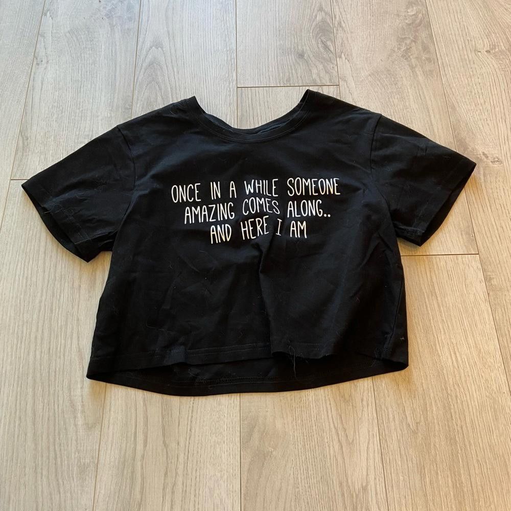 Designer Black Cropped Sarcastic Short Sleeve Shirt Size S / US 4 / IT 40 - 1 Preview