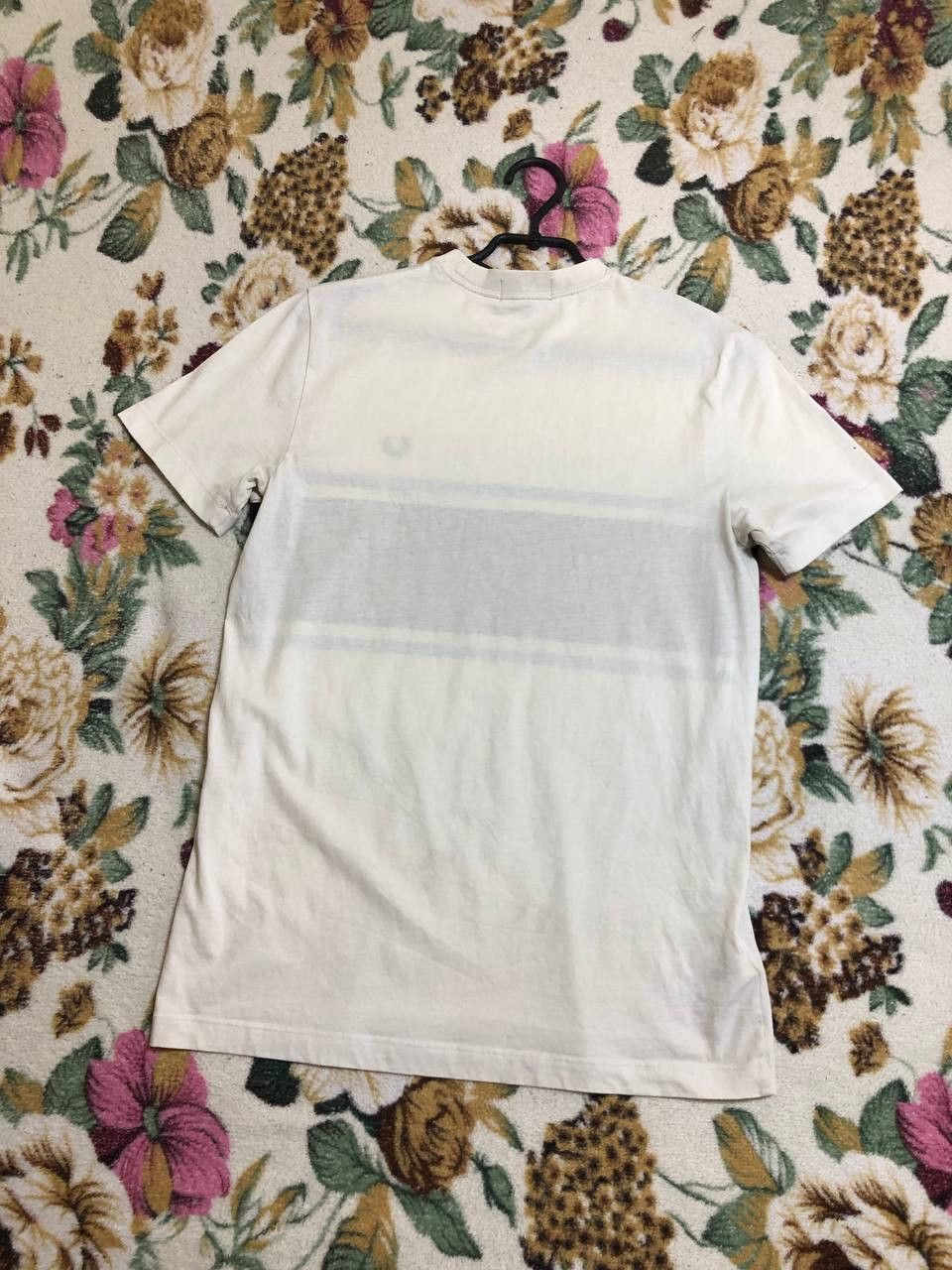 Fred Perry Fred Perry Crew Neck Embroidered Logo T-Shirt Casual Fit Size US S / EU 44-46 / 1 - 19 Thumbnail