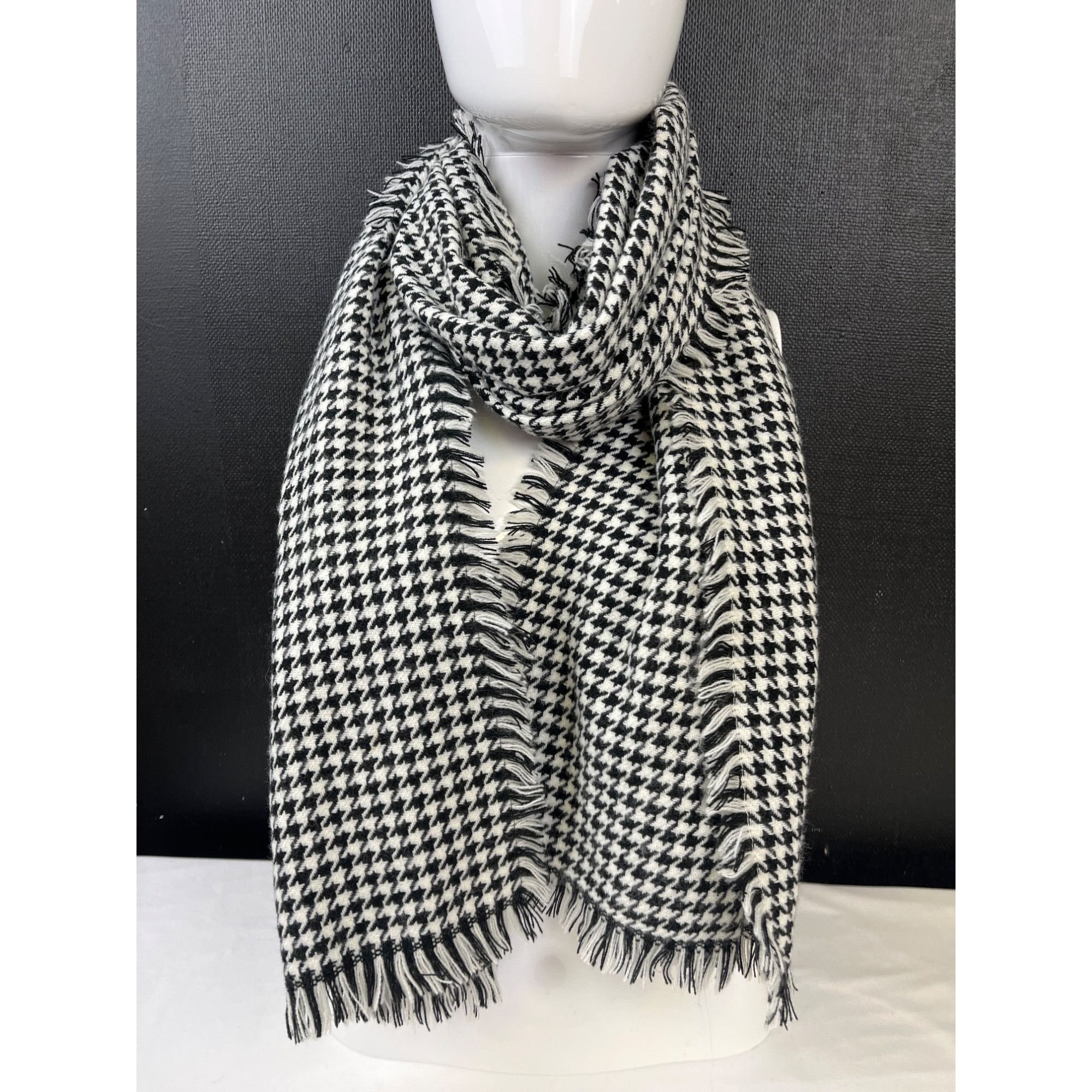 Other Black and White Houndstooth Scarf 70in long SKU 7094 Size ONE SIZE - 2 Thumbnail