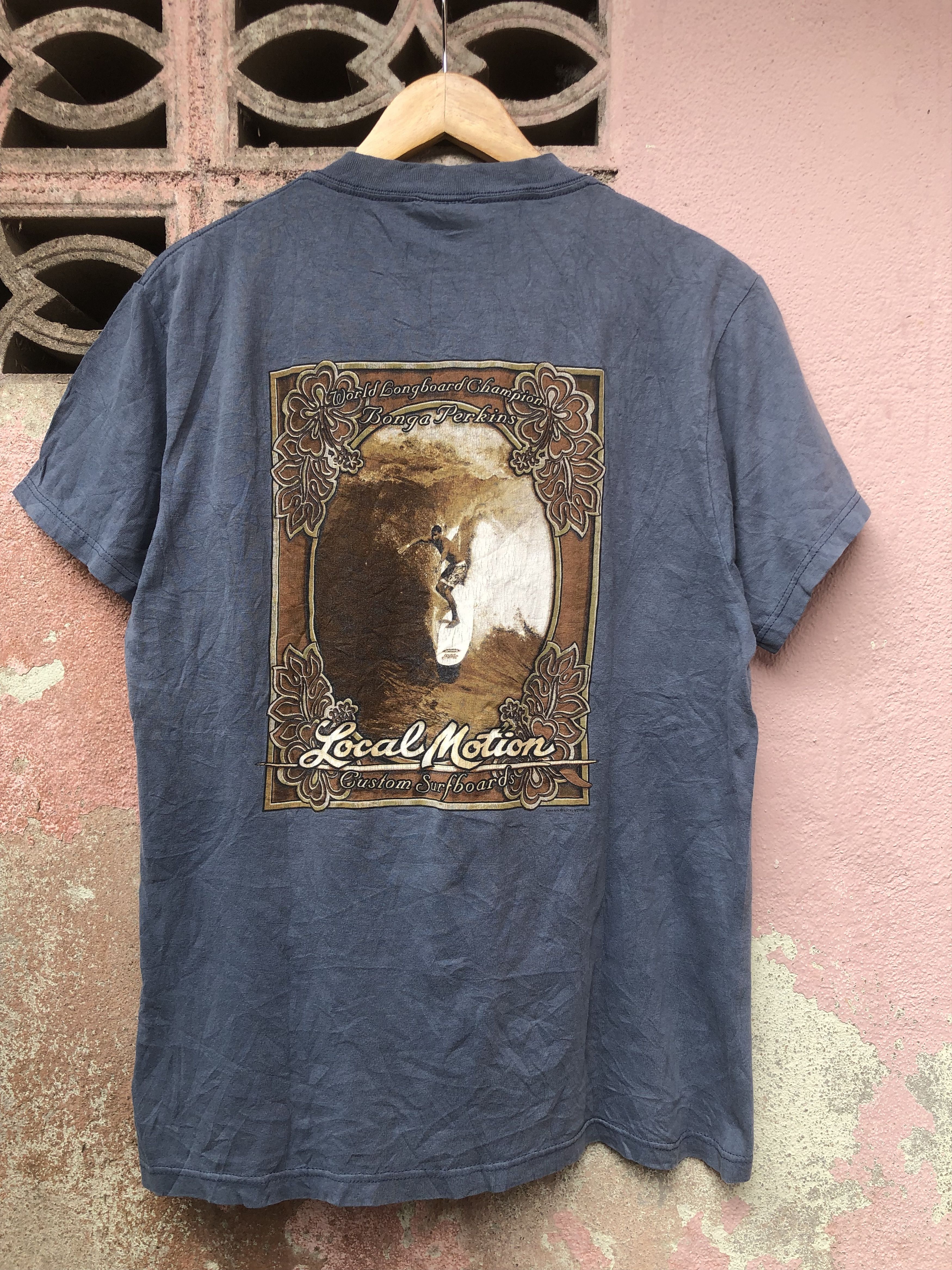Vintage Vtg Local Motion World Longboard Champion Bonga Perkin Tee Size US M / EU 48-50 / 2 - 1 Thumbnail
