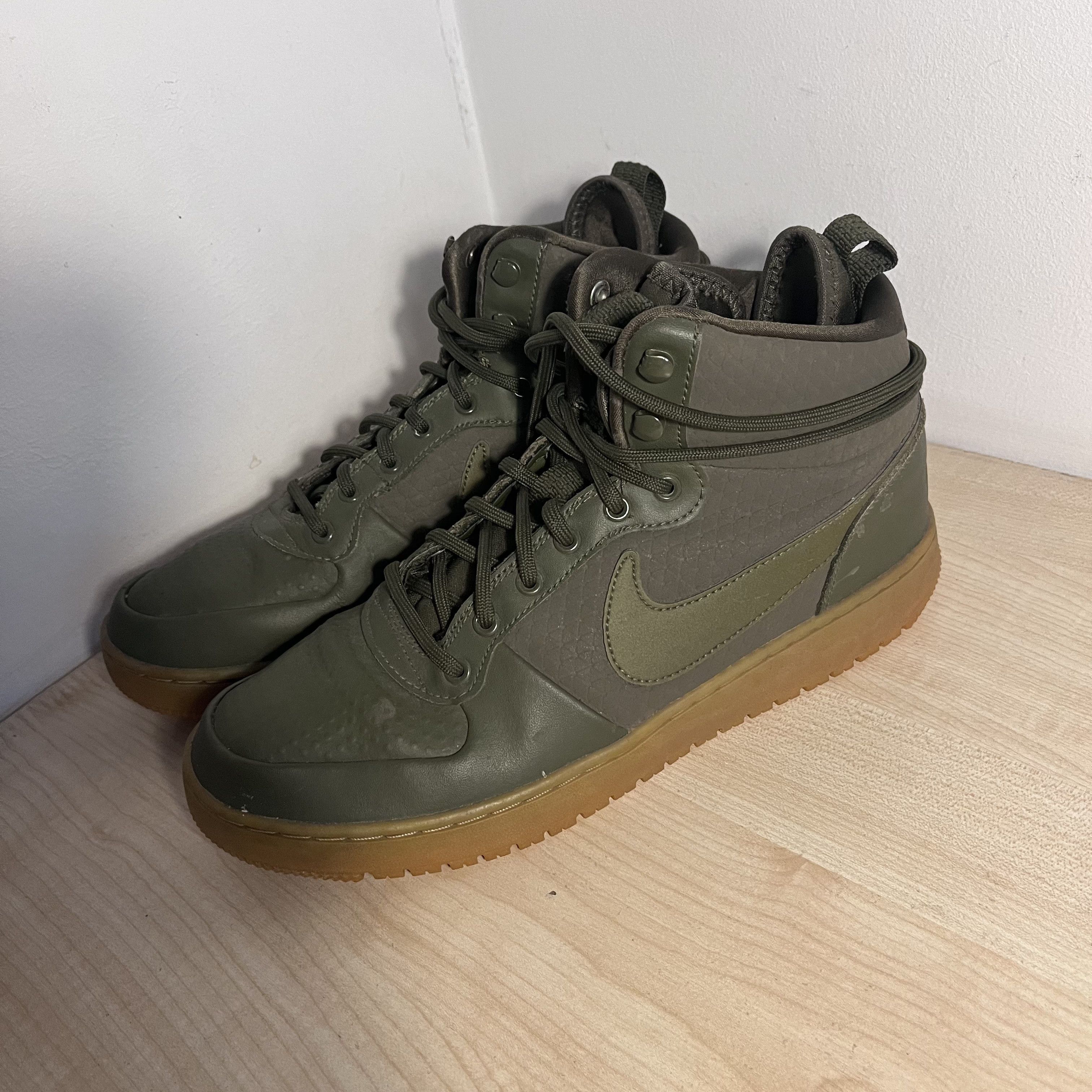 Nike Ebernon Mid Winter green