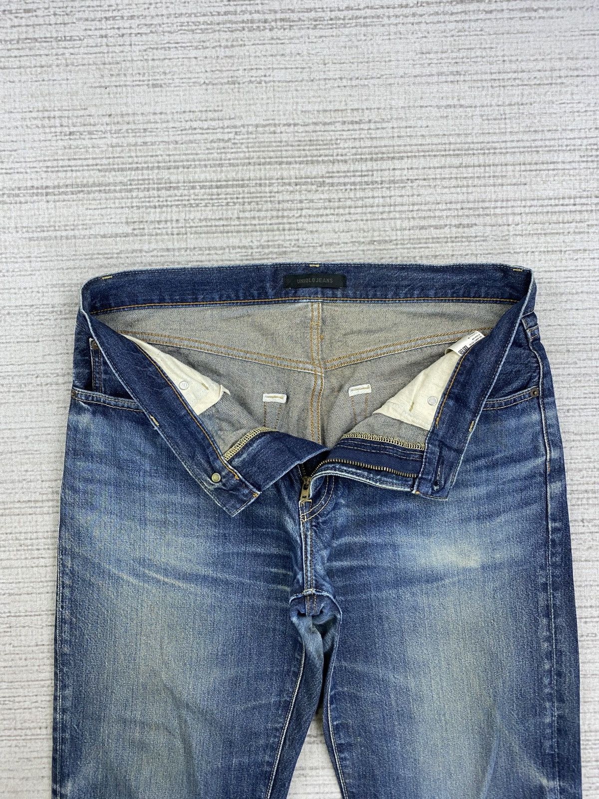 Japanese Brand × Uniqlo Vintage Uniqlo Big Size Denim Pants Size US 35 - 10 Thumbnail