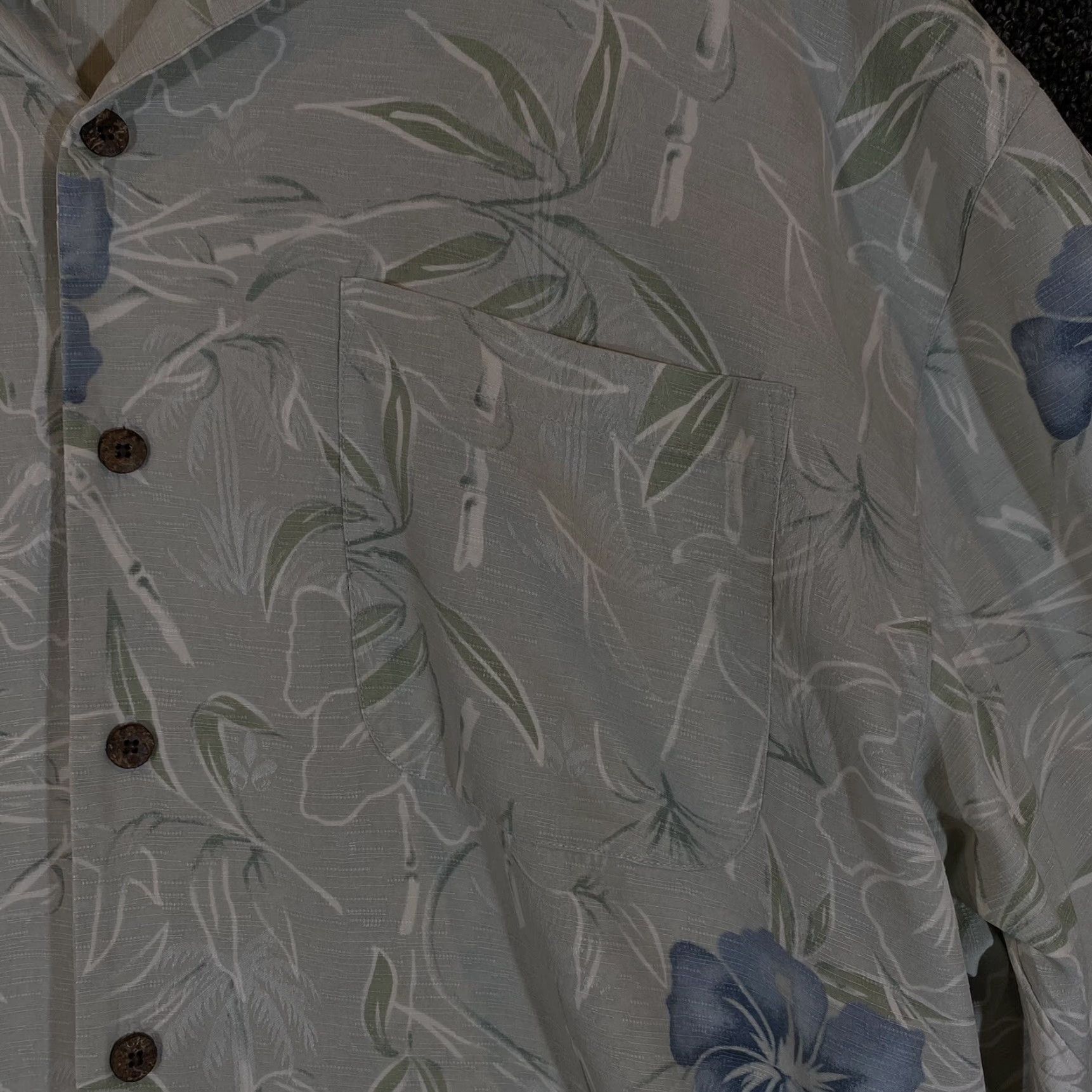 Tommy Bahama Tommy Bahama Silk Shirt Men XL Gray Floral Hawaiian Camp Aloha Resort Button Up Size US XL / EU 56 / 4 - 3 Thumbnail