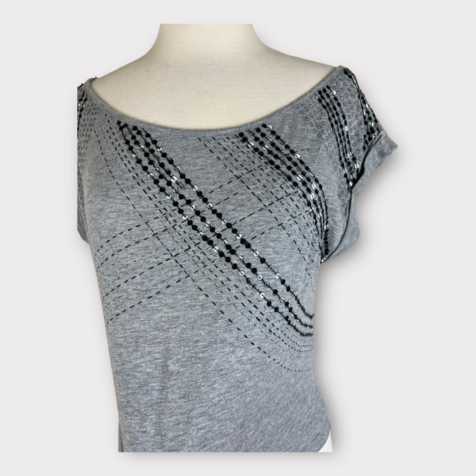 Decree Decree | Vintage Y2K Sequined Summer Grunge Tee | Small Size S / US 4 / IT 40 - 6 Thumbnail