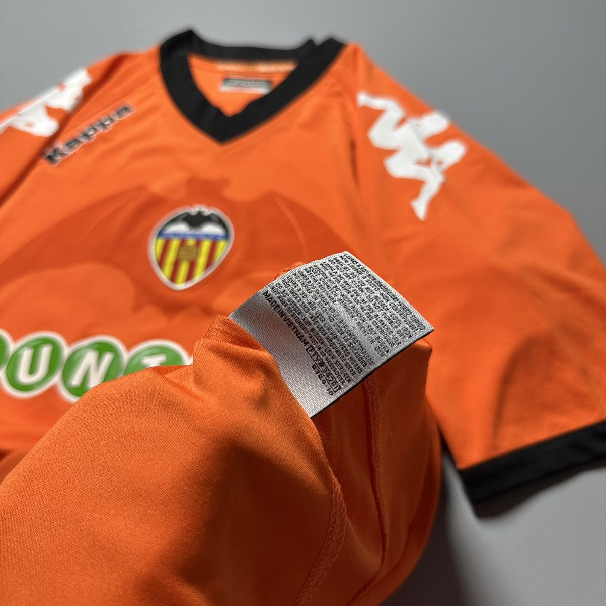 Kappa VALENCIA KAPPA 2010/2011 FOOTBALL AWAY JERSEY #10 MATA Size US M / EU 48-50 / 2 - 12 Thumbnail
