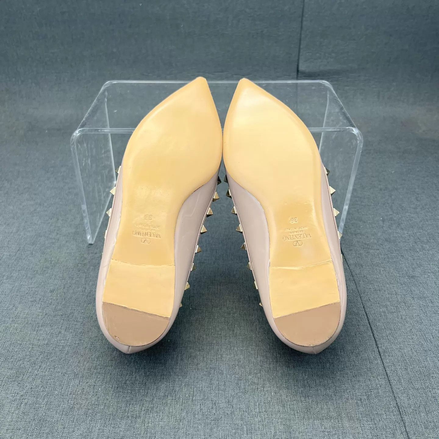 Valentino Valentino Rockstud Nude Leather Flat 38 Size US 7.5 / IT 37.5 - 7 Thumbnail