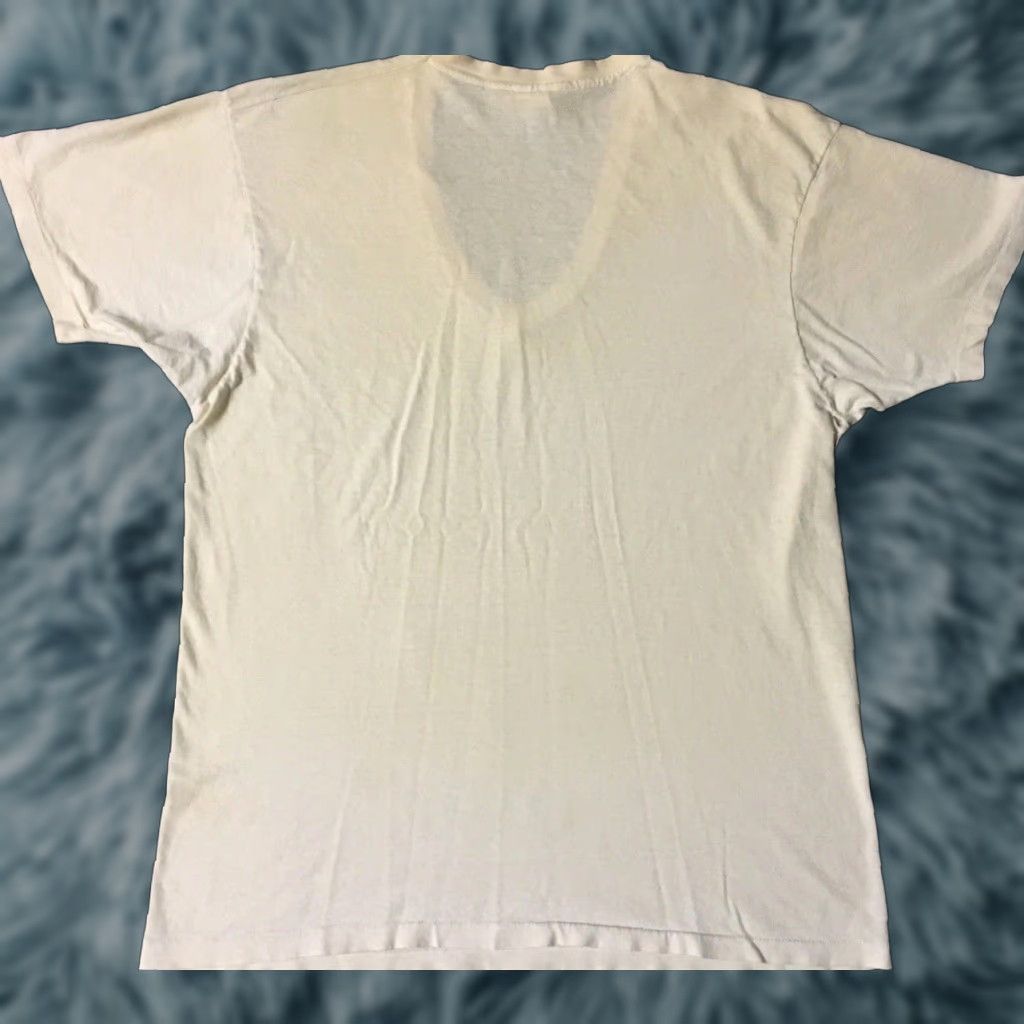 Hanes VINTAGE Hanes 90s Faded Distressed V Neck T-Shirt L White Mens Short Sleeve Grunge Punk Skate Biker Rock 80s 90s USA Retro Size US L / EU 52-54 / 3 - 1 Thumbnail