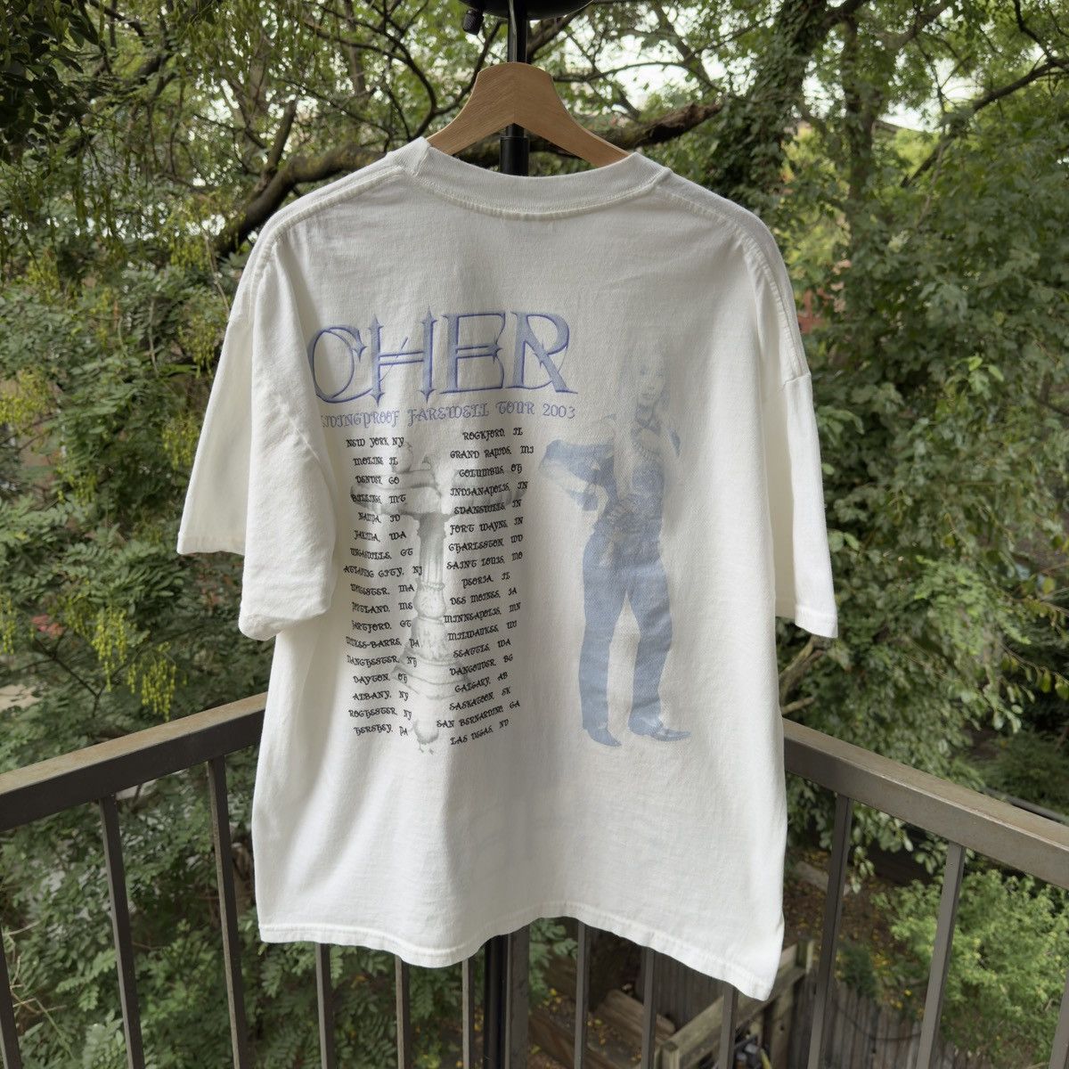 Band Tees Vintage 2003 Cher Tour Shirt Band Tee ERD Grunge Chrome Size US XL / EU 56 / 4 - 2 Thumbnail