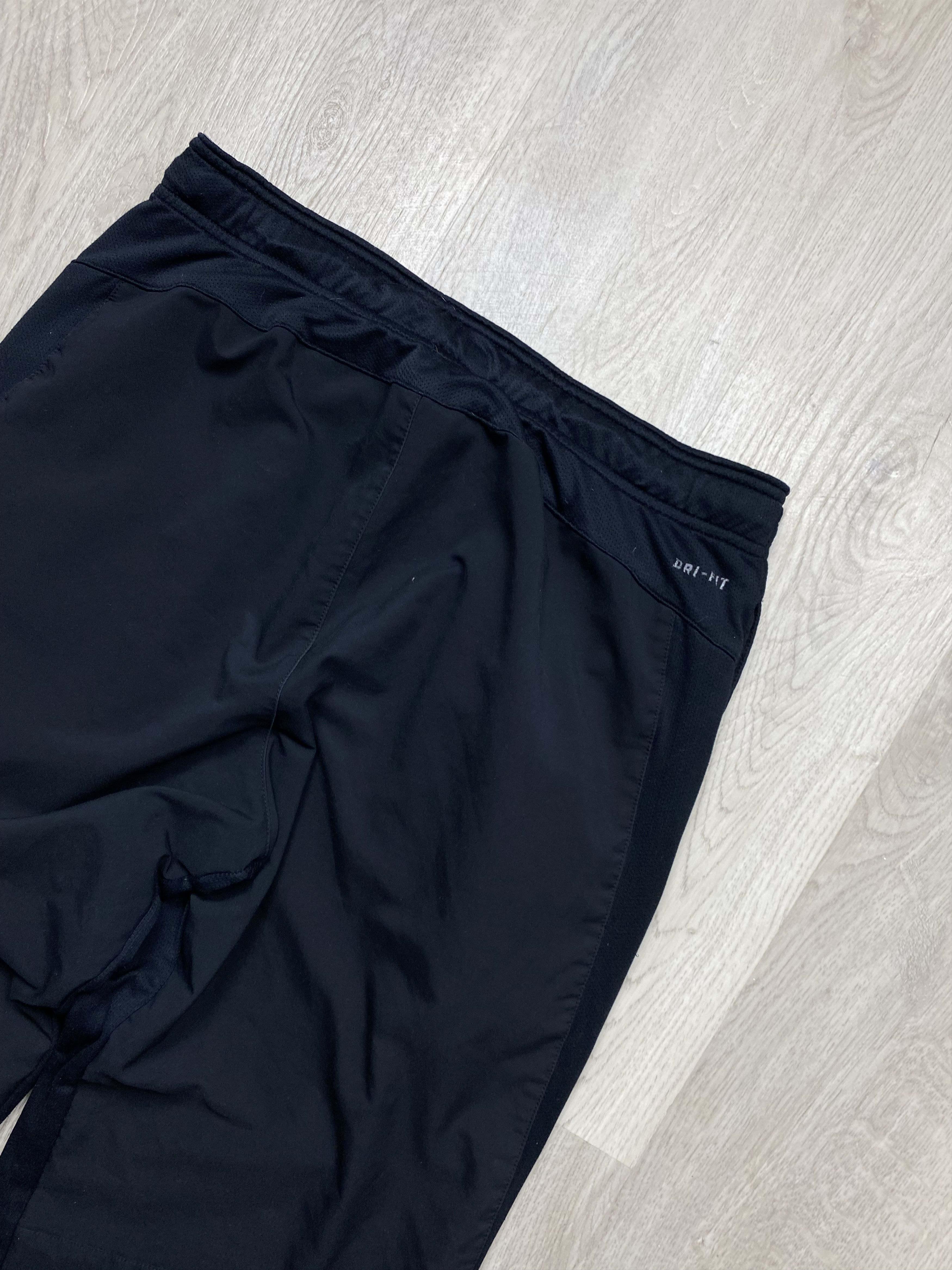 Nike Nike Vintage Dri Fit Nylon Track Pants Y2K Drill Gorpcore Size US 32 / EU 48 - 7 Thumbnail