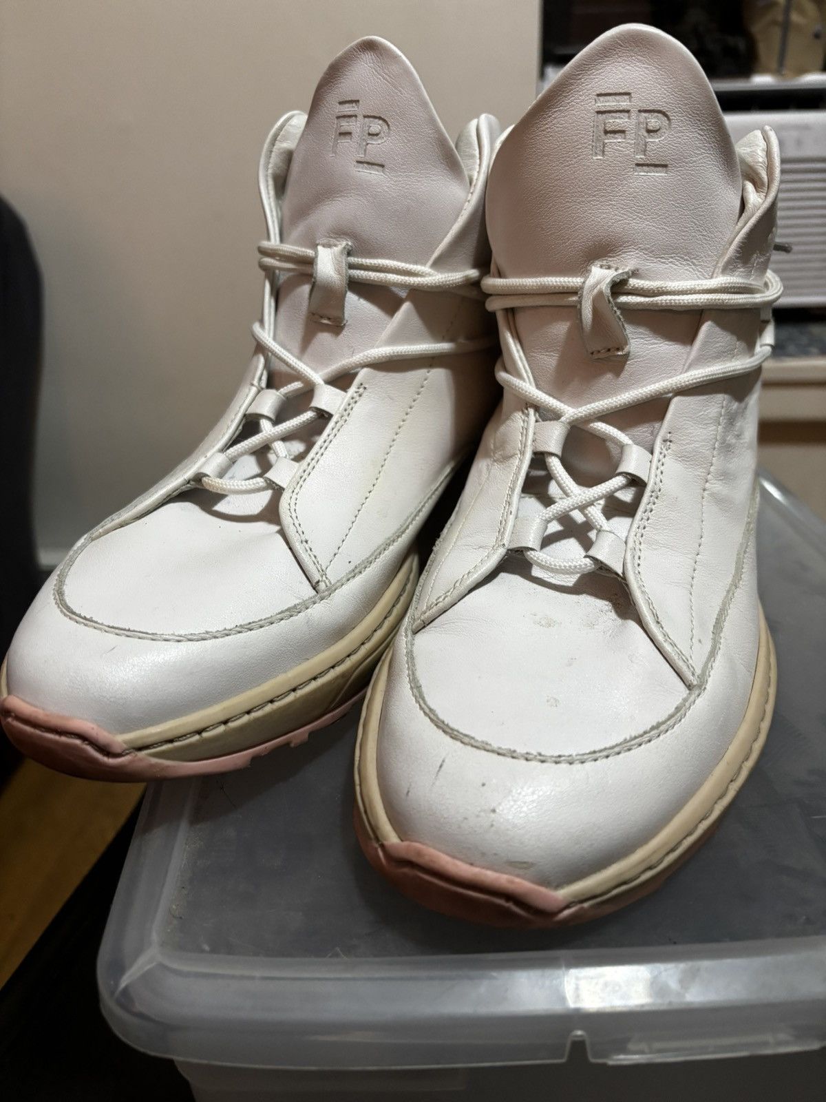 Filling Pieces Be Taller! RARE VINTAGE med-top BABY PINK SOLES! Size US 9 / IT 39 - 6 Thumbnail