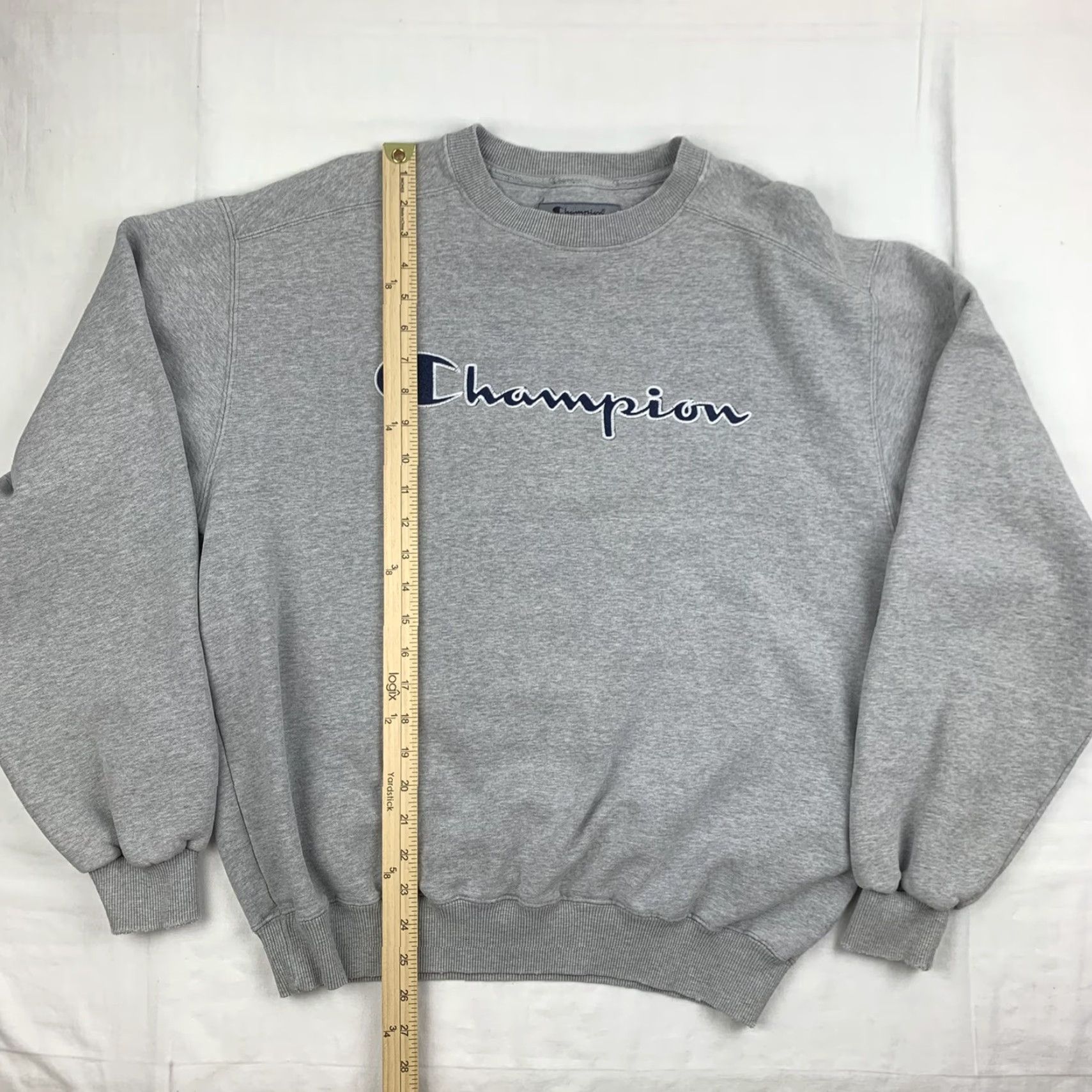 Champion VINTAGE Champion Sweatshirt Adult Medium Gray Spellout Pullover Crewneck Embroidered Y2K Mens Size US M / EU 48-50 / 2 - 4 Thumbnail