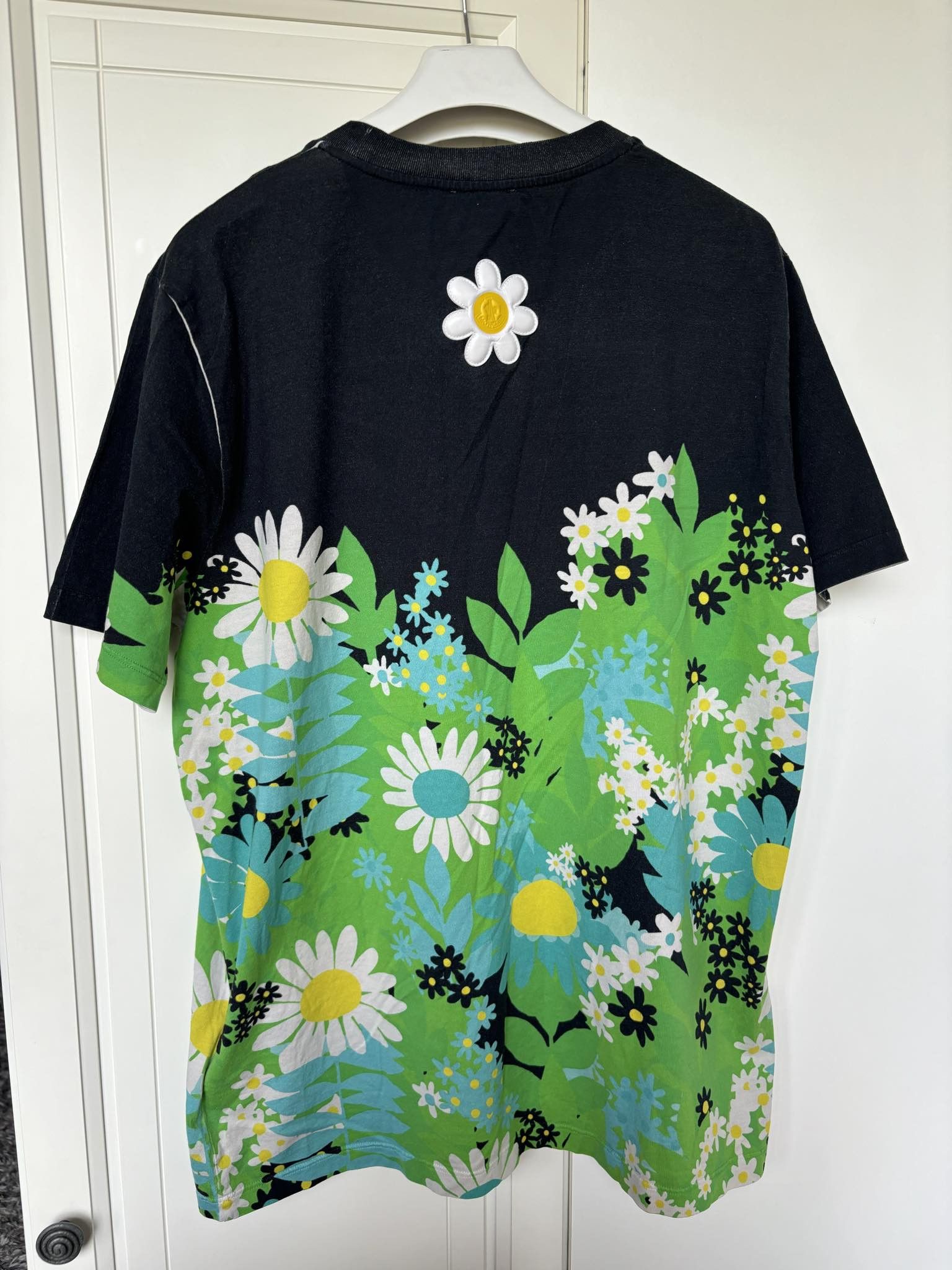 Moncler Moncler n°0 9 Richard Quinn T-shirt Tee Size US M / EU 48-50 / 2 - 7 Thumbnail