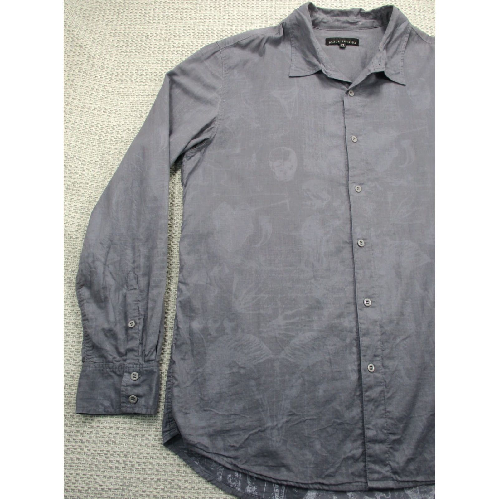 Affliction VINTAGE? No. The item is not vintage per specs. Skip. Use: Affliction Black Premium Label Shirt Mens XL Long Sleeve Button-Up Inside Out Size US XL / EU 56 / 4 - 3 Thumbnail