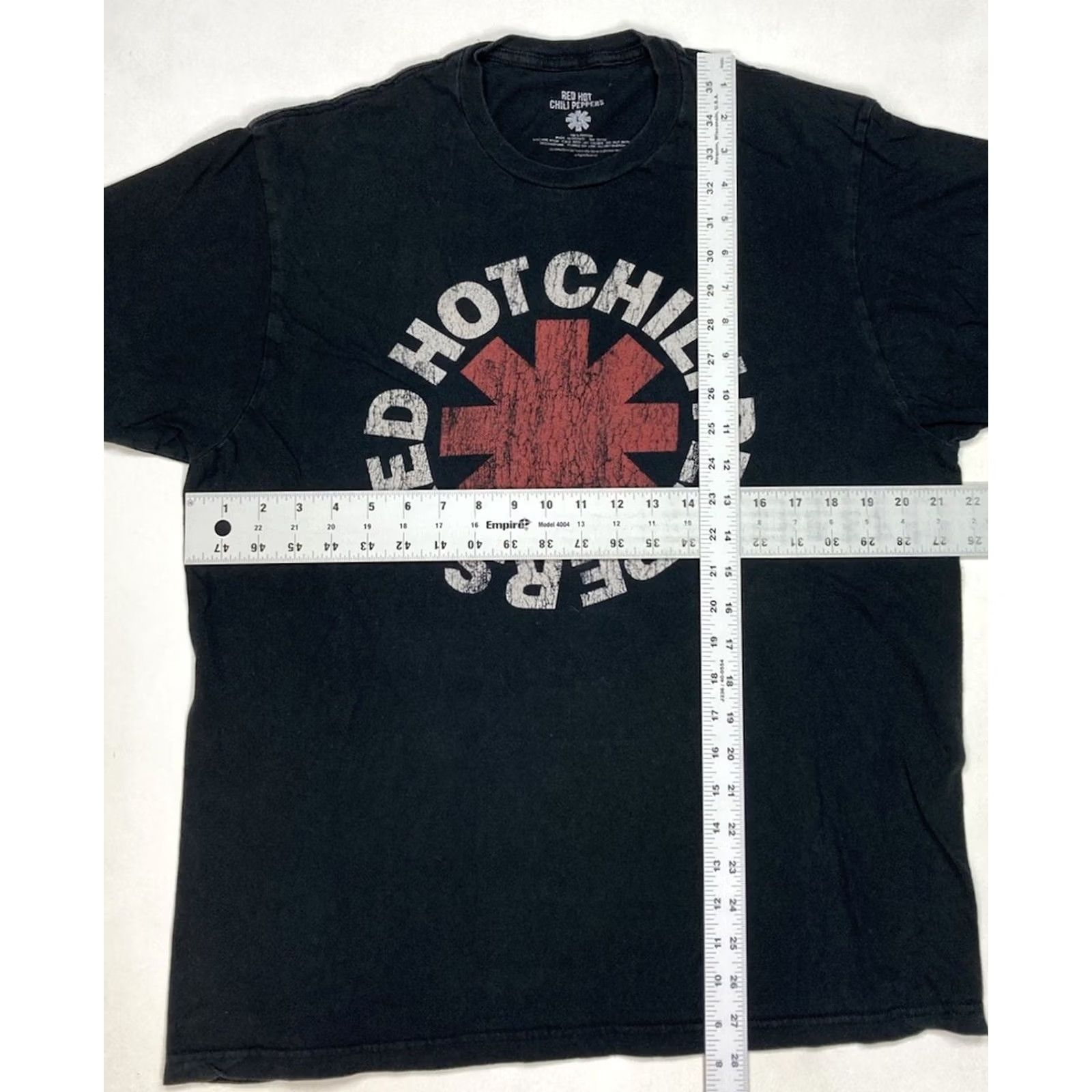 Vintage VINTAGE Red Hot Chili Peppers Logo Graphic T-shirt Men L Black Short Sleeve Music Size US L / EU 52-54 / 3 - 5 Thumbnail