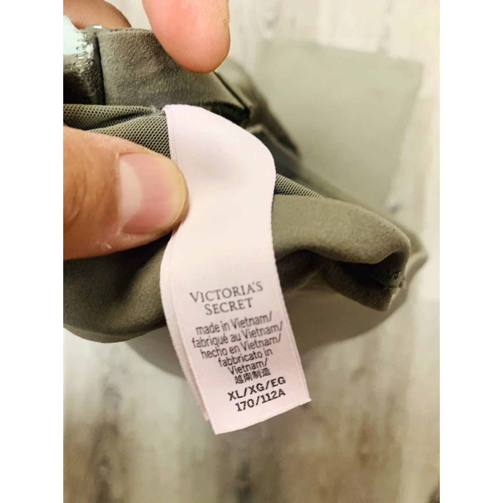 Victoria's Secret Victoria’s Secret VSX Cross-Back Flare Jumpsuit XL Green Women One-Piece Sleeveless Activewear Cross Back Flared Jumpsuit Size 40" / US 18 - 5 Thumbnail