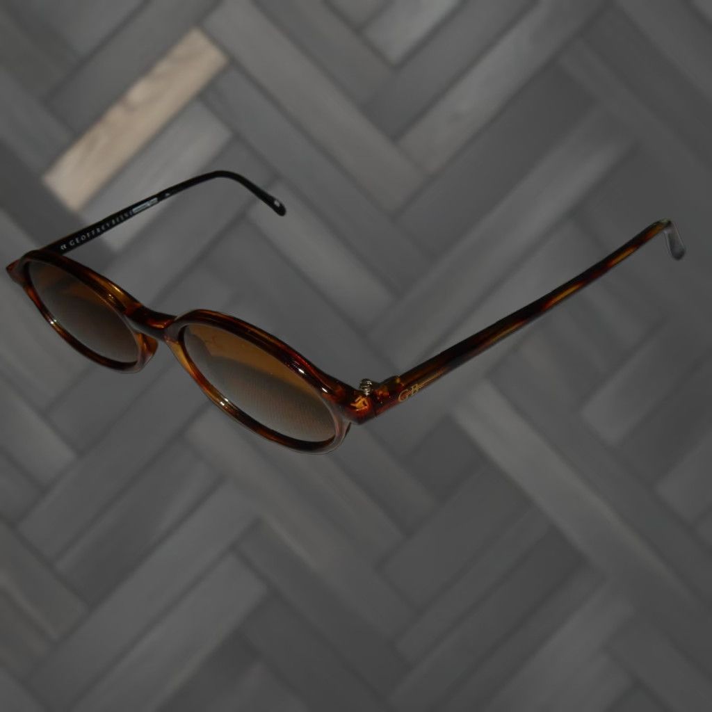 Geoffrey Beene VINTAGE Geoffrey Beene Polarized Sunglasses Men Brown Small Fits Adults Size ONE SIZE - 1 Thumbnail
