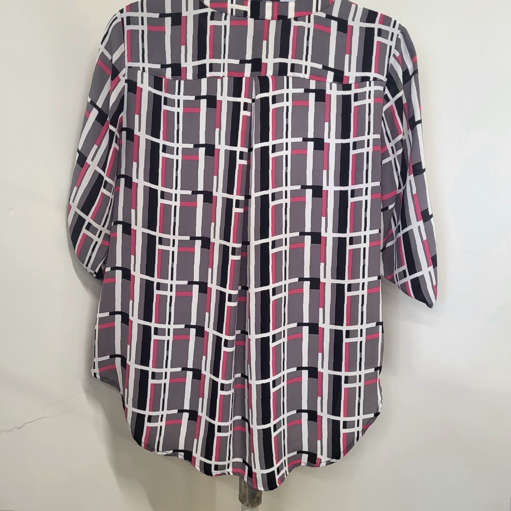 Vintage VINTAGE Cato Est. 1946 Blouse Women's Size 18W/20W Pink,Gray & Black Chiffon 3/4 Sleeve Size XXL / US 16-18 / IT 52-54 - 6 Thumbnail
