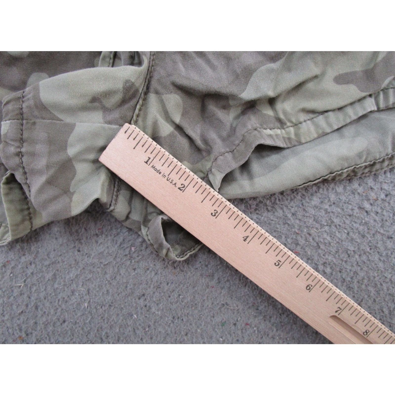 American Eagle Outfitters VINTAGE American Eagle Elastic Waist Camo 100% Lyocell Shorts Womens M Drawstring Green Beach Summer Womens Size 32" / US 10 / IT 46 - 6 Thumbnail