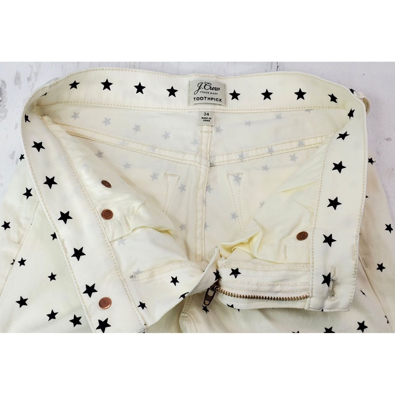 J.Crew J.CREW Toothpick Skinny Jean Women 24 White Star Print Mid Rise Stretch EUC - Regular - 26x27 - 4th Of July Theme - Stars - Denim - Cotton Blend Size 26" / US 2 / IT 38 - 6 Thumbnail
