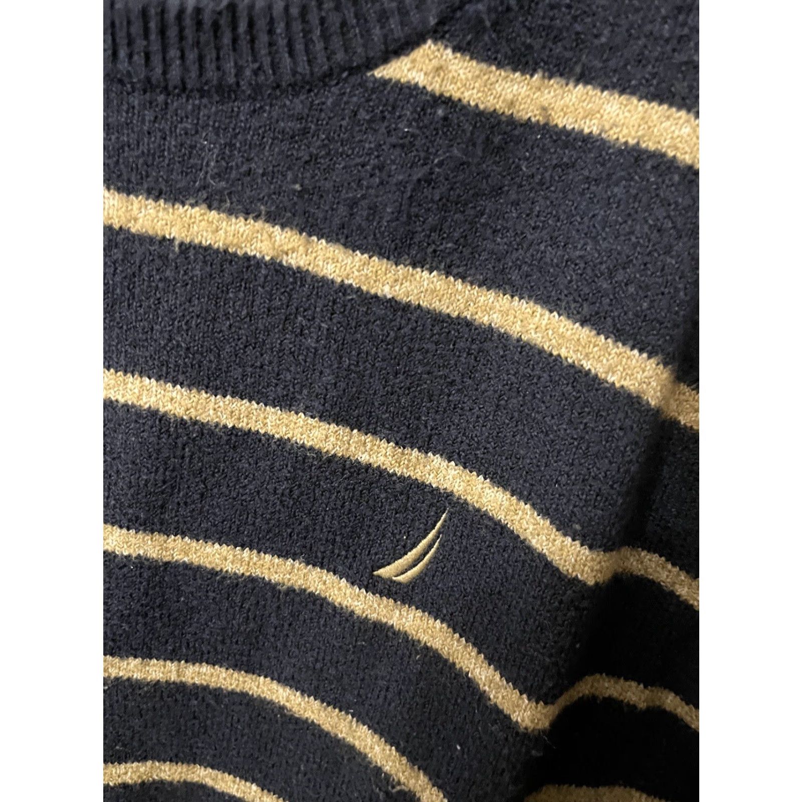 Nautica VINTAGE Nautica Shirt Mens L Navy Beige Striped Logo Crew Neck Cotton Pullover (All Seasons) Mens Size US L / EU 52-54 / 3 - 4 Thumbnail