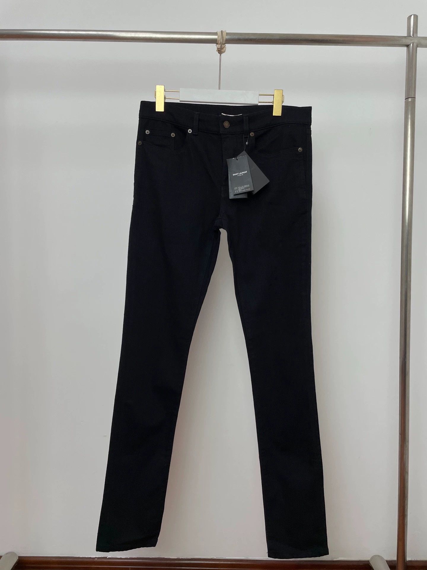Saint Laurent Paris Saint Laurent D02 Black Straight Jeans 31 (New with Tags) Size US 31 - 1 Thumbnail